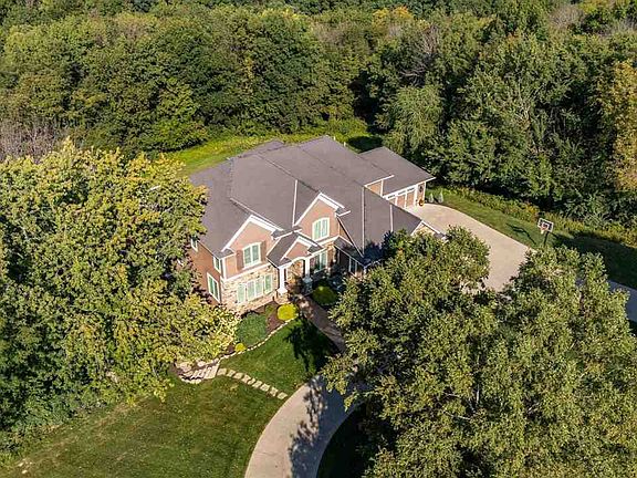 4th image of 2343 Lakeridge Pl NE