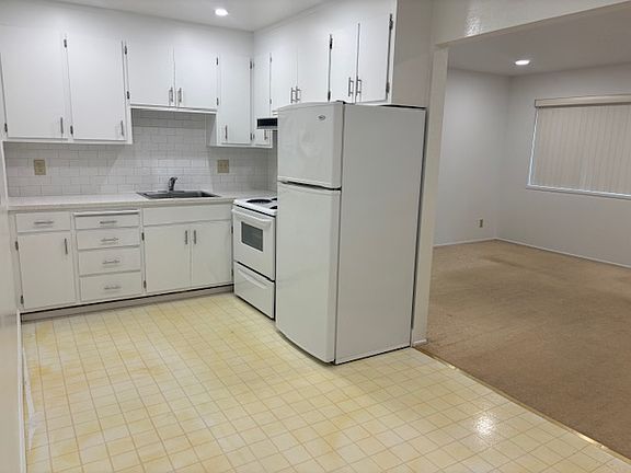 2nd image of 503 27th St #503