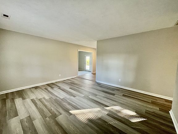 3rd image of 5985 McDonald Rd