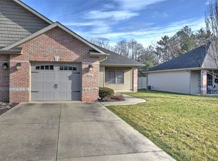 2642 S Pine Meadow Ct UNIT 24, Decatur, IL 62521