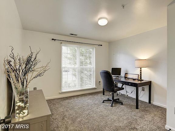 5th image of 9863 Greenbriar Way
