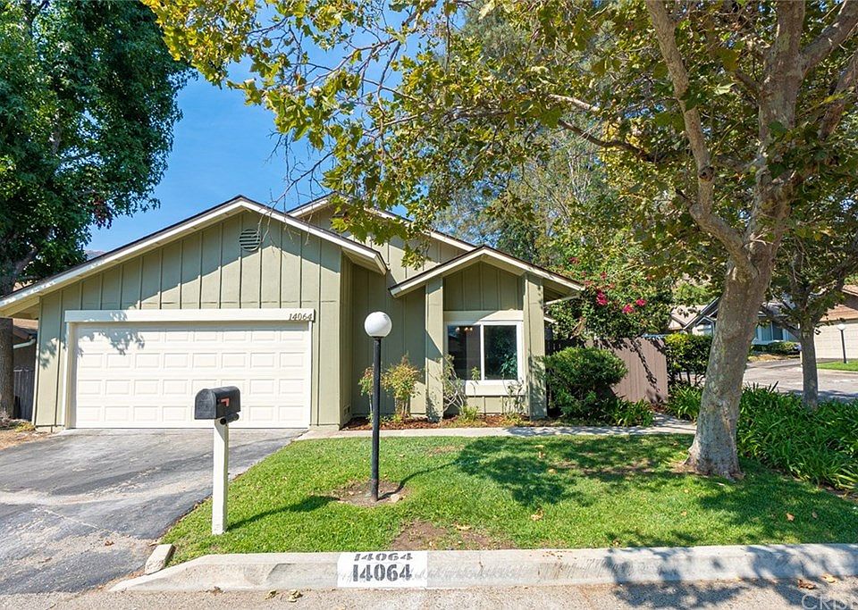 1st image of 14064 Fenton Ln