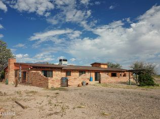 9084 E Sky Ranch Rd, San Simon, AZ 85632