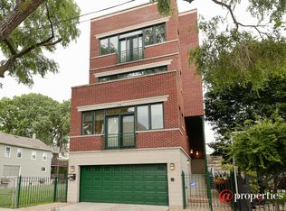 1110 W Chestnut St, Chicago, IL 60642