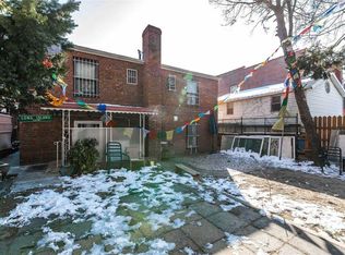 4852 58th Pl, Flushing, NY 11377