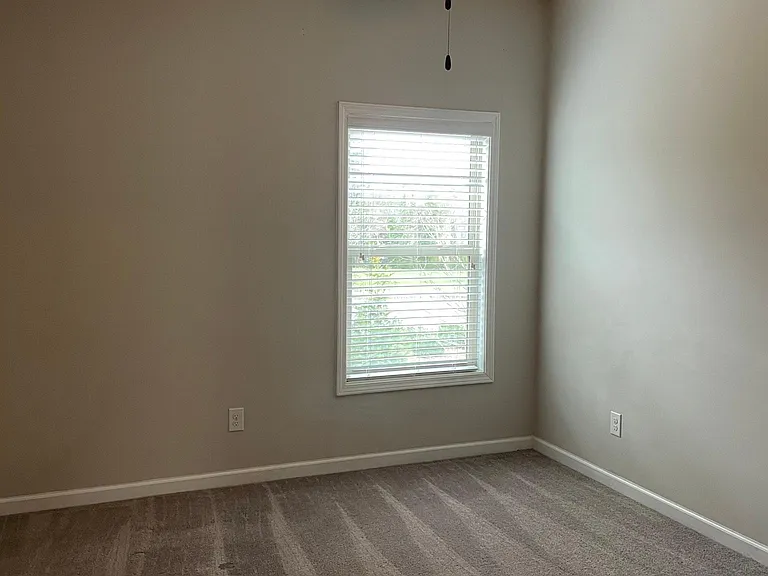 2987 Regal Park Ct — Photo 20