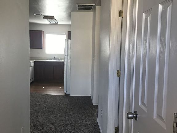 4th image of 521 W Ocean Ave APT D