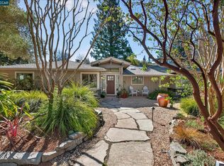 5 El Corte, Orinda, CA 94563
