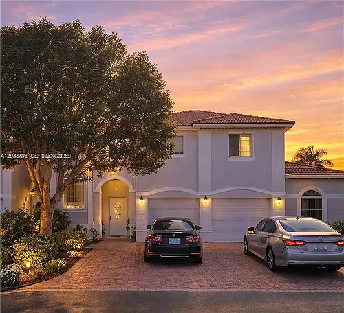 13658 SW 142nd Ter Photo 1