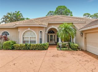 2221 Oxford Ridge Cir, Lehigh Acres, FL 33973