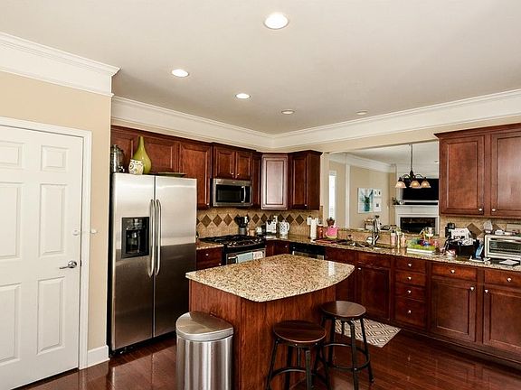 3rd image of 2149 Shoop Ct SE #82