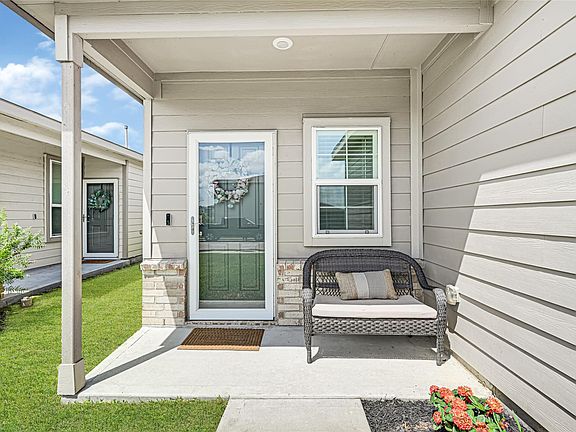 3rd image of 10722 Cashew Run Ln