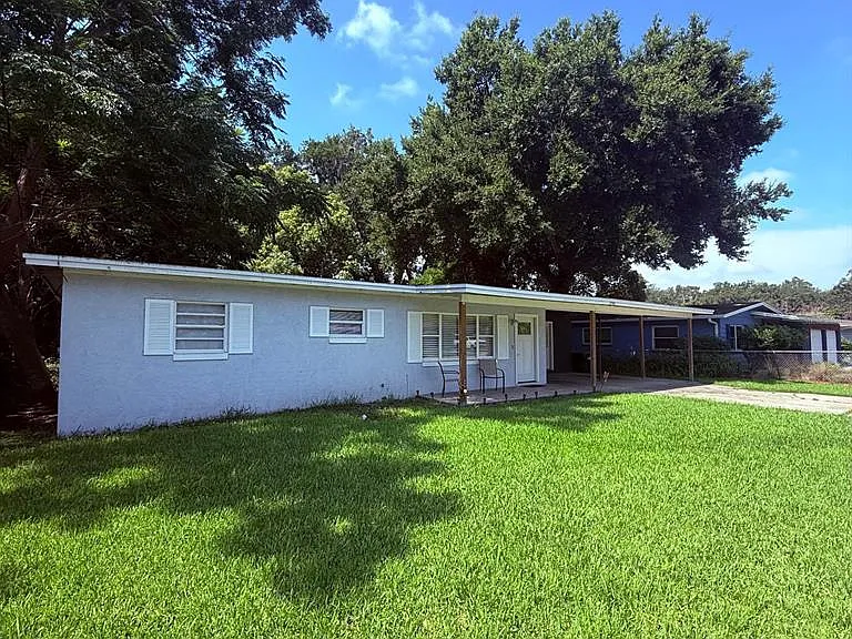 2940 Lake Margaret Dr — Photo 2