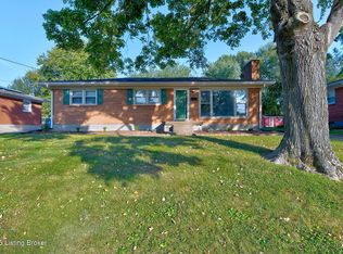 8207 Michael Ray Dr, Louisville, KY 40219