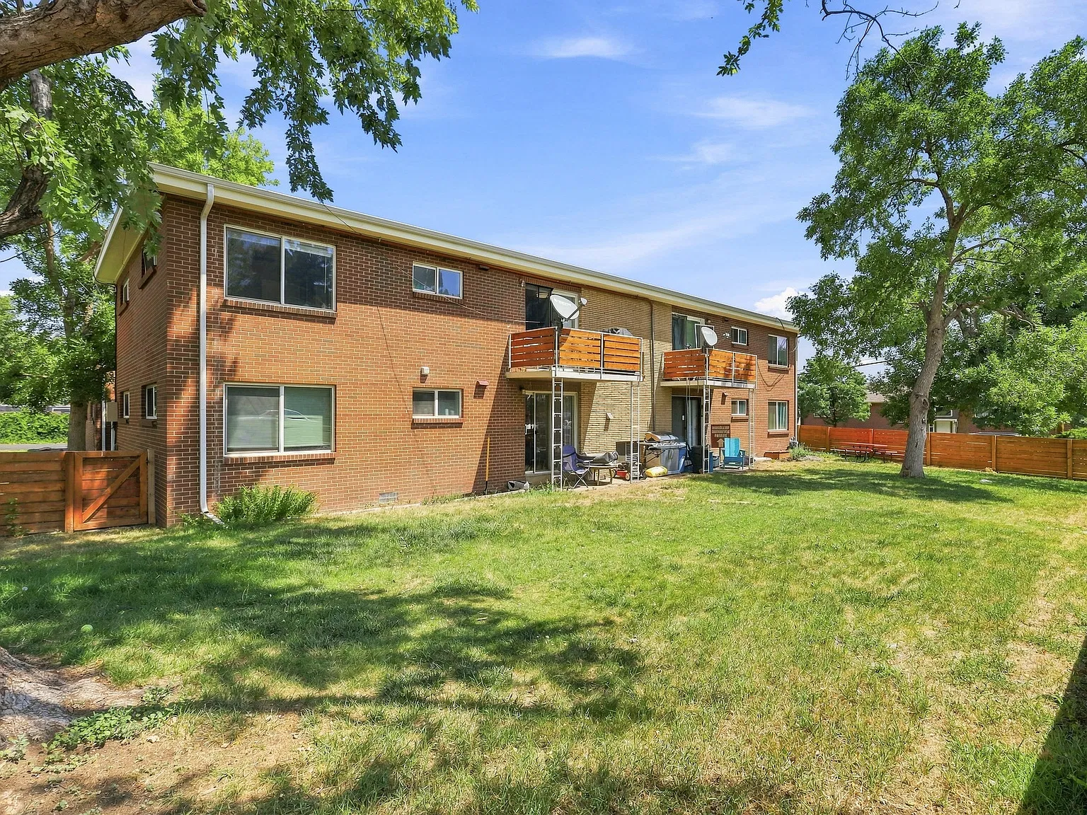 2 bed, 900 sqft, $1,395 — Photo 3