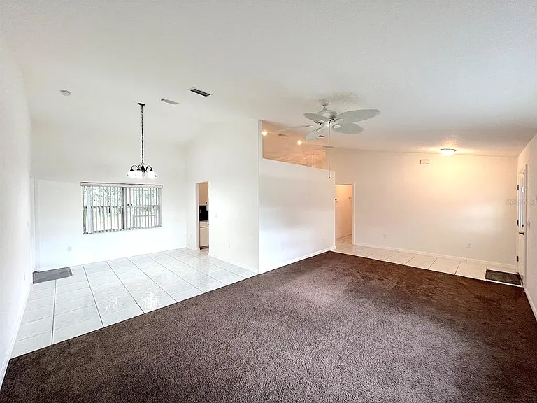 106 Point Of Woods Dr — Photo 9