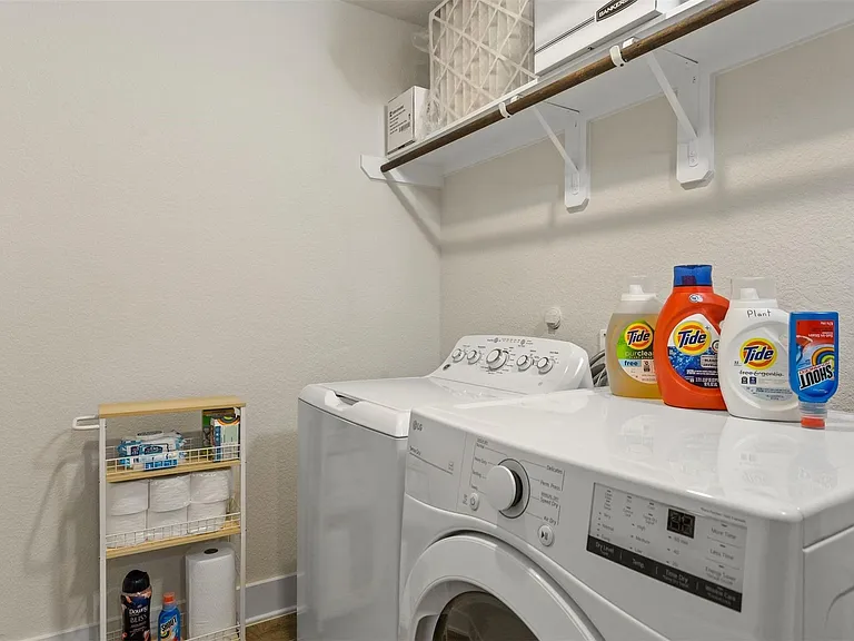 4416 Santorini Ln — Photo 24