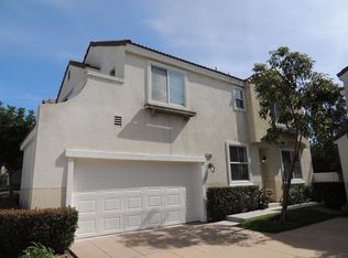 2250 Village Way, Signal Hill, CA 90755