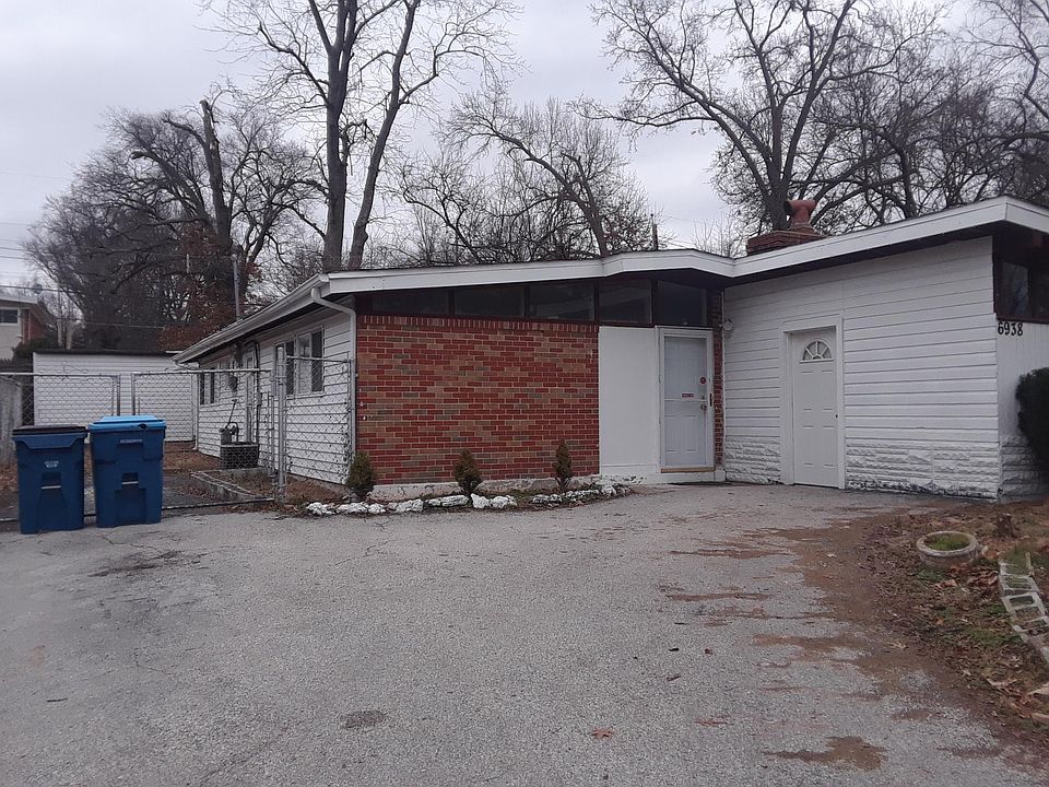 1st image of 6938 Woodhurst Dr