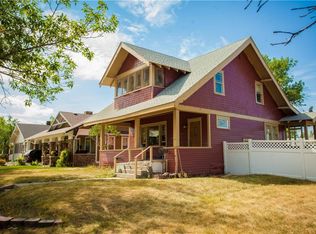 515 3rd St W, Roundup, MT 59072