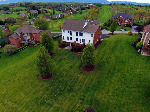 5th image of 530 Ashley Way