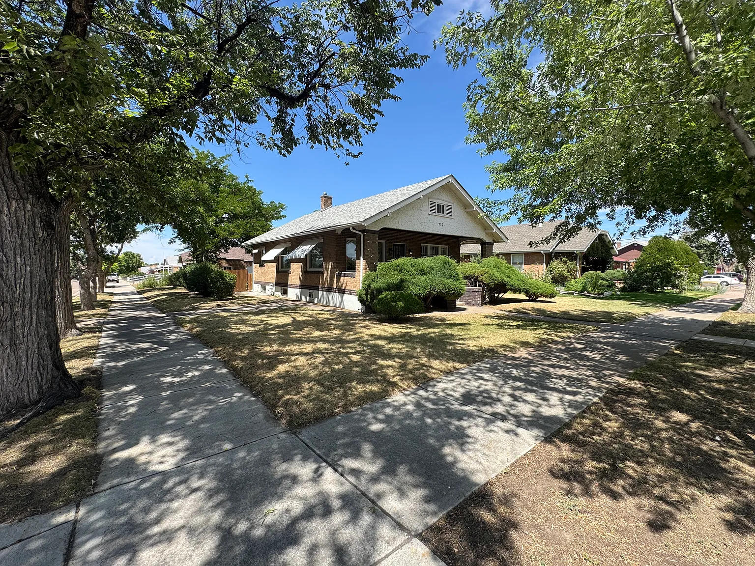5 bed, 1892 sqft, $2,000 — Photo 2