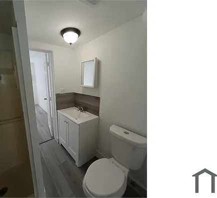 1857 SW 4th St #2 — Photo 8