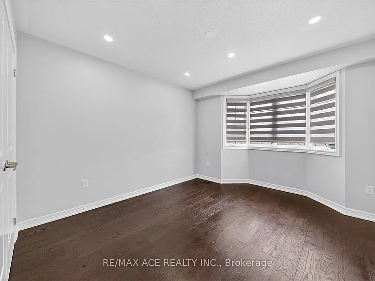 10 Gusul Ave — Photo 35