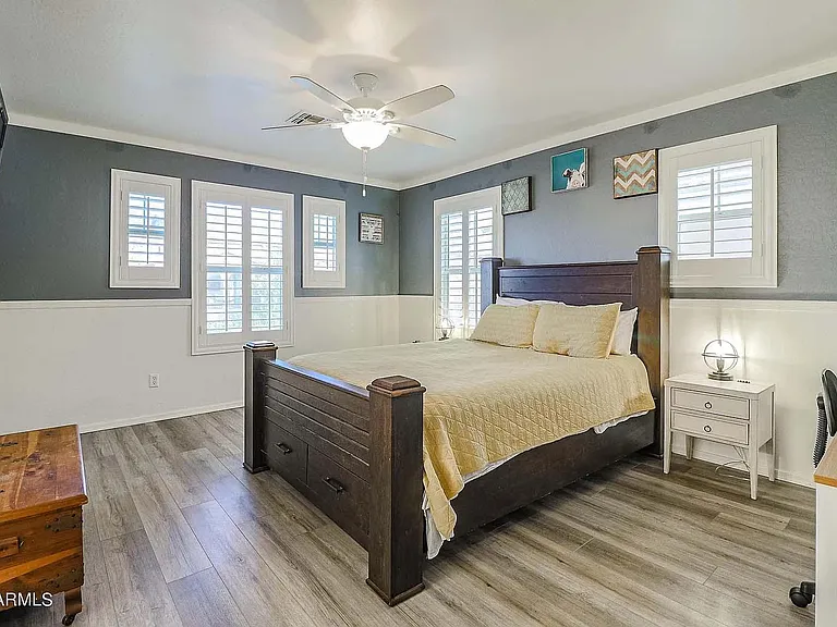 2896 N Claire Dr — Photo 18