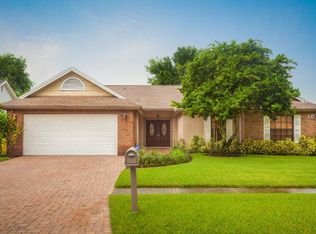 4807 Foxshire Cir, Tampa, FL 33624
