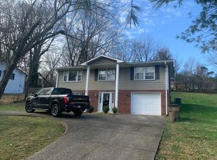 587 Hill Creek Dr, Nashville, TN 37211