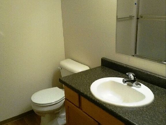 5th image of 540 W 3rd Ave Unit 4