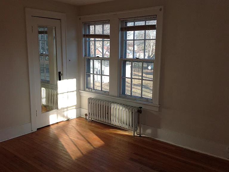 21 N Manheim Blvd #4 — Photo 5