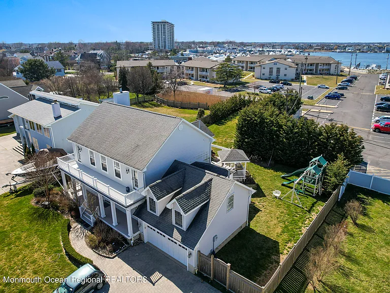 74 Seaview Ave — Photo 57