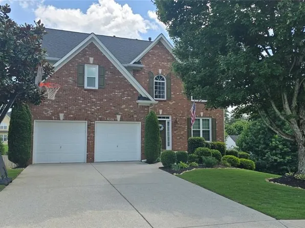 2651 Chandler Grove Ct, Buford, GA 30519