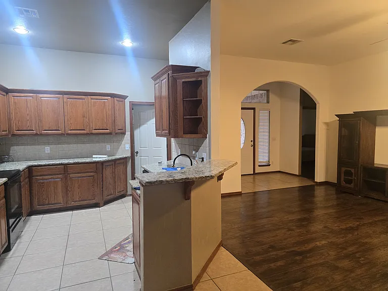 16300 Vicki Dr — Photo 10