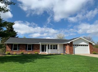 10068 Hawley Dr, North Royalton, OH