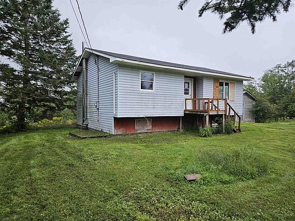 4th image of 131 Old Halifax Rd