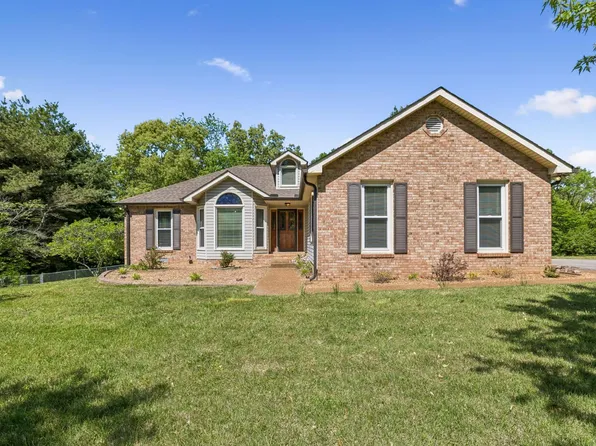 107 Keri Dr, Pleasant View, TN 37146