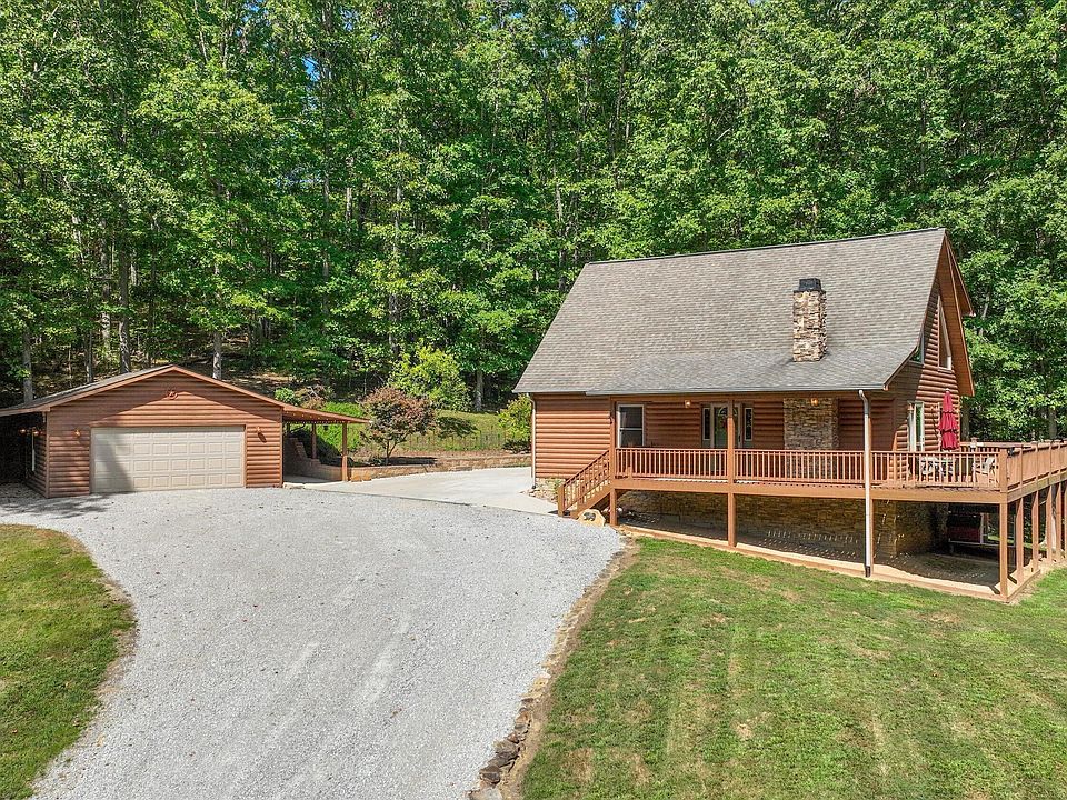 1st image of 365 Hidden Hills Rd