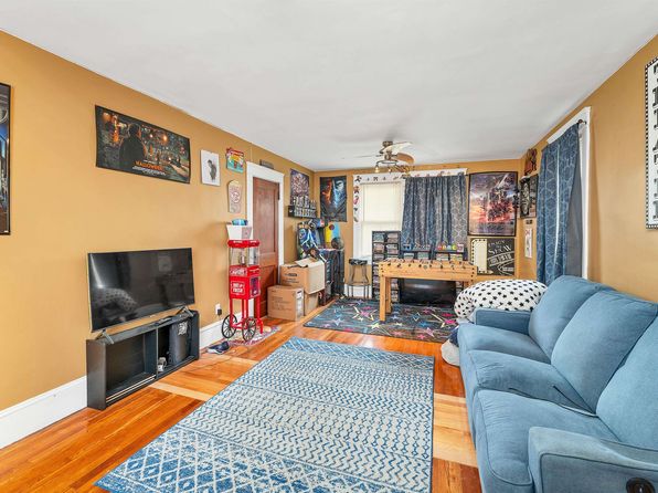 manchester-new-hampshire-95345332 picture