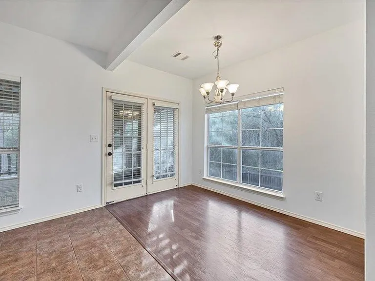 4600 Rivka Cv — Photo 12