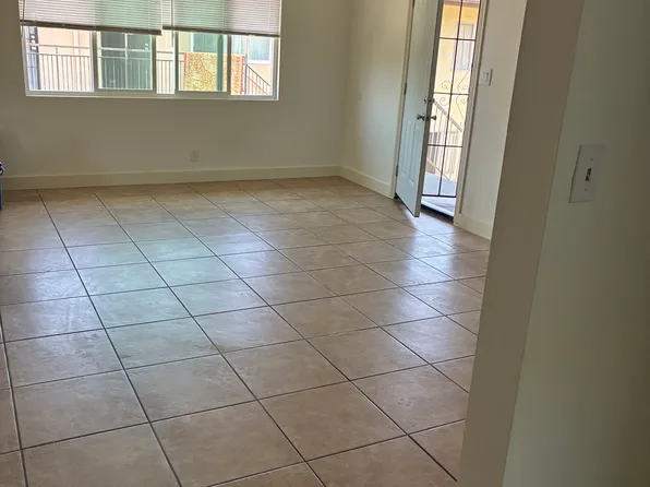 4042 W 139th St, Hawthorne, CA 90250