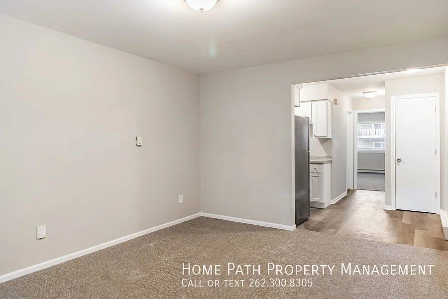 1 bed, $998 — Photo 4