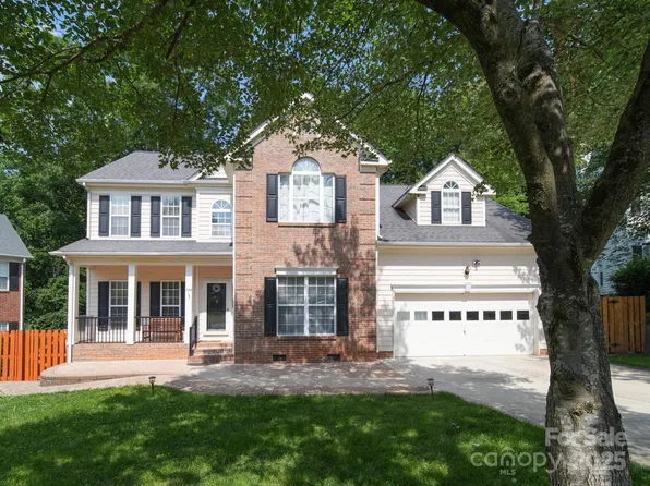 104 Sandreed Dr, Mooresville, NC 28117