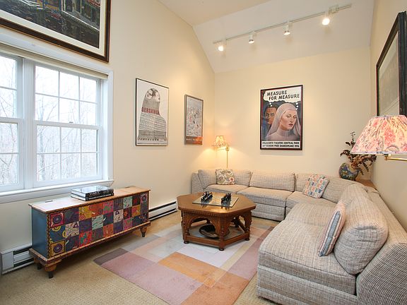 1041-104 Beaver Pond Rd