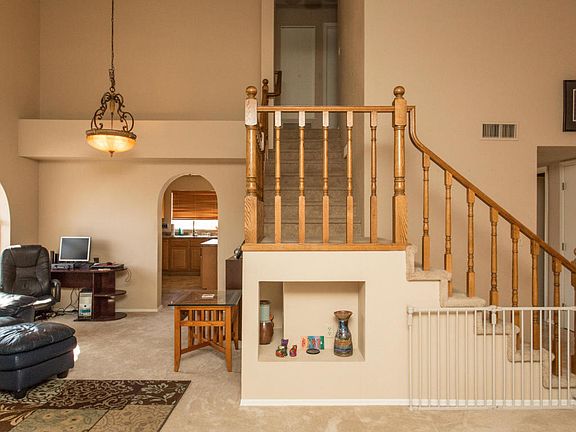 3rd image of 5025 W Bluejay St
