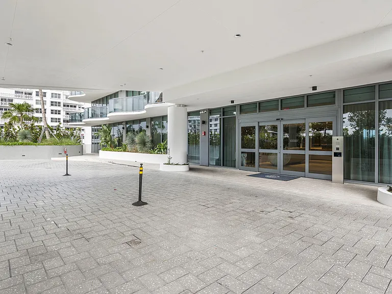 900 N Ocean Blvd #1501 — Photo 46