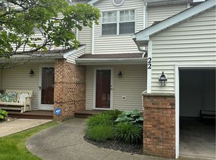 22 Crabapple Ct, Orchard Park, NY 14127