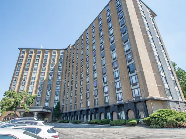 1 Renaissance Pl Unit 413, Palatine, IL 60067